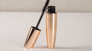 Read more about the article Best Keratin Mascara Improve And Strengthen Your Lashes