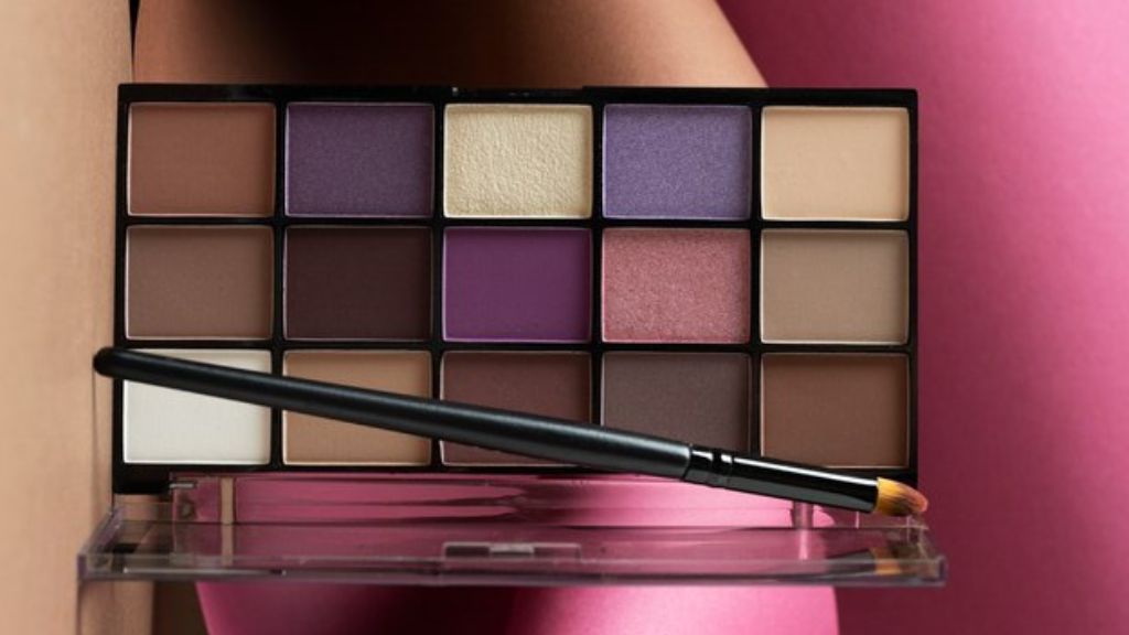 You are currently viewing Best Daytime Eyeshadow Palette: Get Your Eyes Ready to Shine