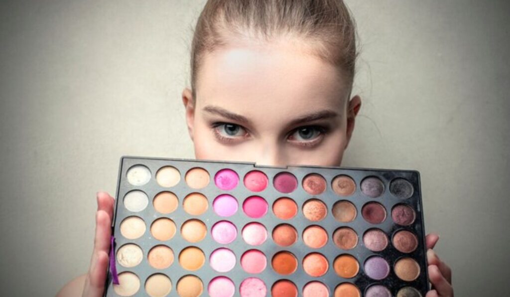 best eyeshadow palettes for teens